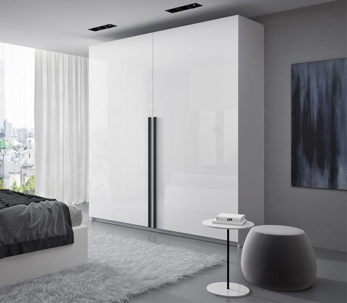 Белый шкаф-купе в спальню