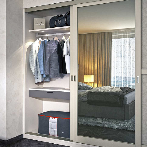 Трехдверный шкаф-купе в спальню - детальное фото № 1