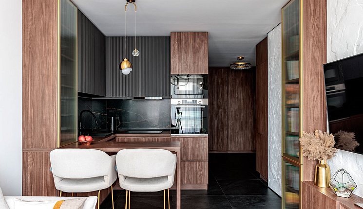 Дзен-проект однокомнатной квартиры для любительницы путешествий